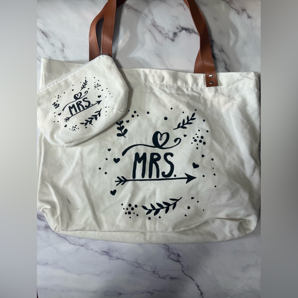 Mrs. Totebag and Matching Makeup Bag